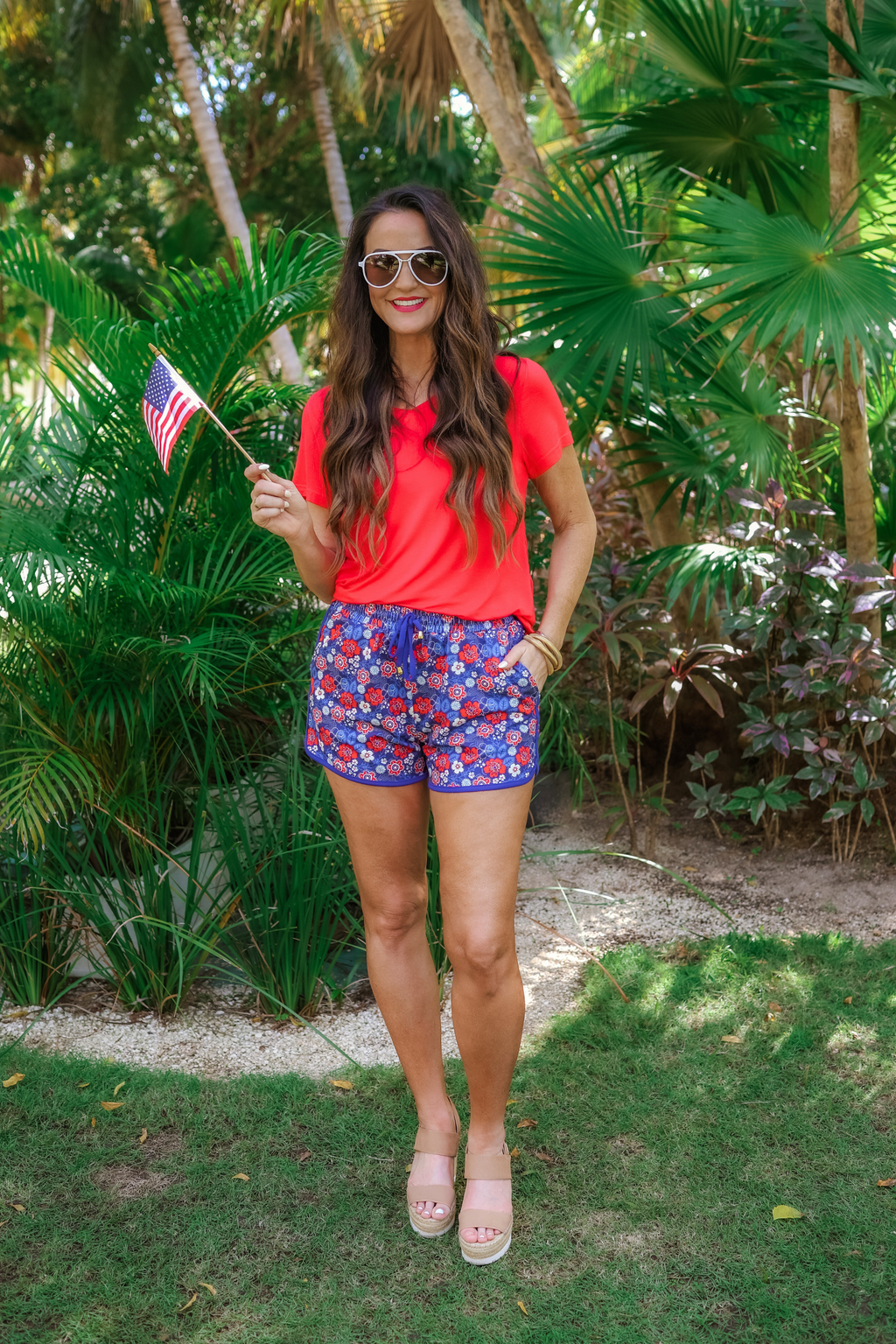 Star-Spangled Bloom Shorts - Curvy