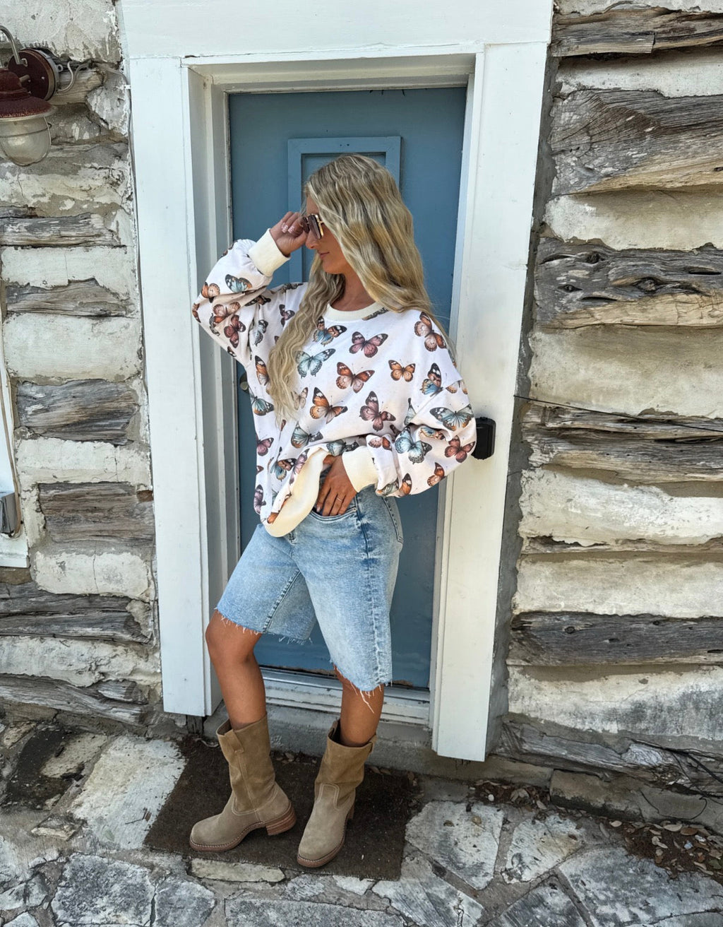 Butterfly Daydream Pullover - Reg & Curvy