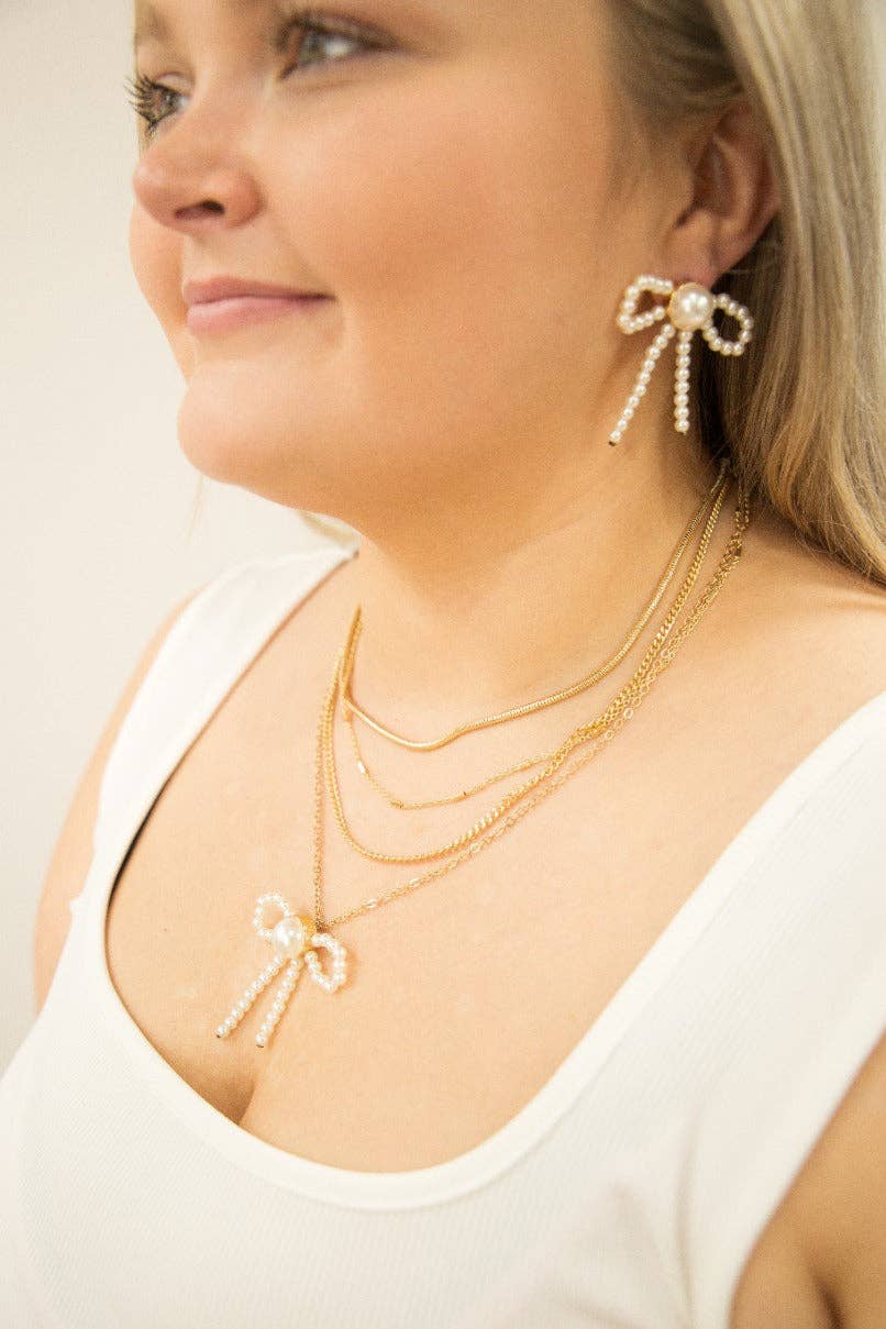 Tied Up In Pearls Necklace